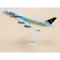 Pakistan PIA Air Airlines Boeing 747 B747 400 Airways Airplane Model Plane Model Diecast Collections