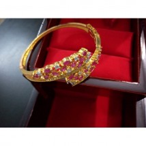 Gold Platted Bangle Bracelet with Pink Crystals