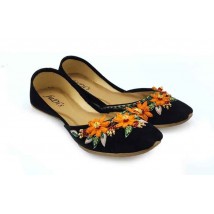 Beautilful black khussa with flowers embroidery