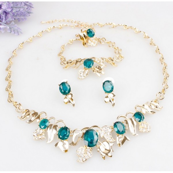 Beautiful Flower Shape Gold Plated Jewellery Set For Her