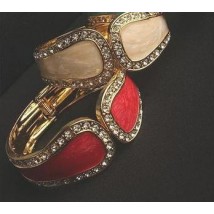 Elegant Luxury Personalized Metal Opening Rhinestone Bangle For Her A1200