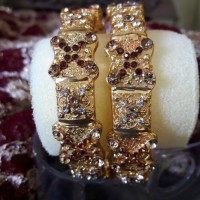 Fashionable Indian Gold Plated Rhinestones Polki Bangles for WomenEid 