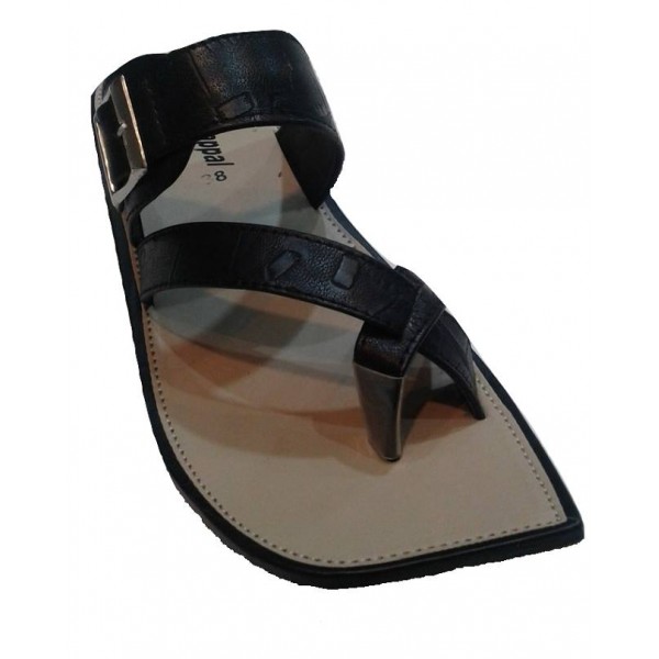 hitz leather chappals