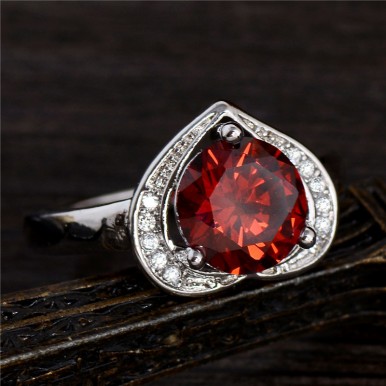 Silver Beautiful Red Heart CZ cubic zirconia Fashion Ring
