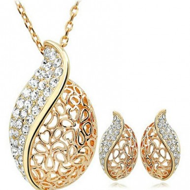 Hollow love Earrings necklace jewellery set