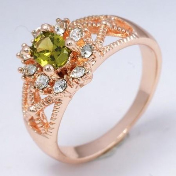 Classy Green Stone Ladies Ring A02