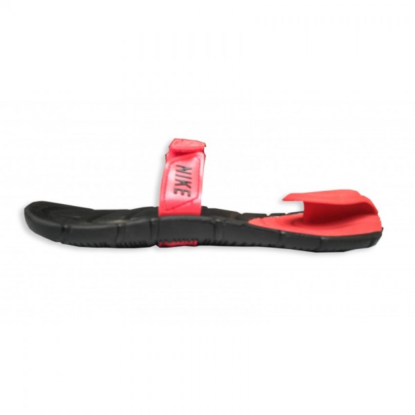 nike red colour slippers