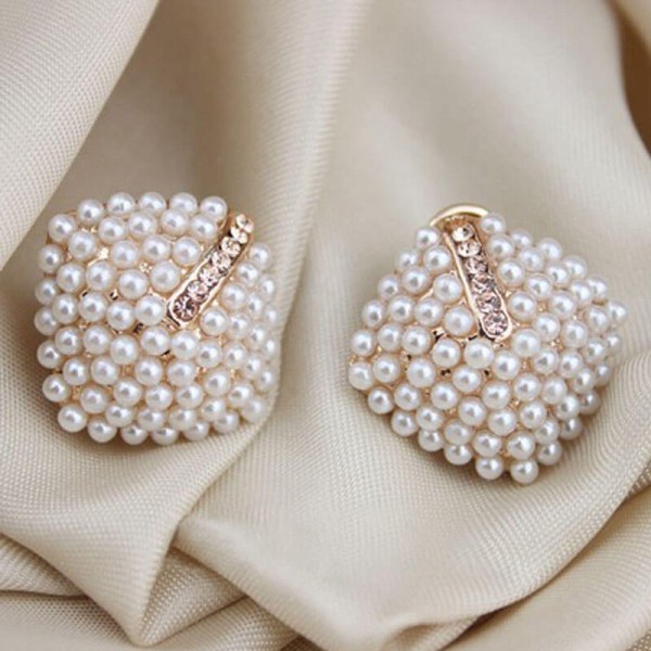 Pearl Earring With Rhinestones Stud for Women – AE42