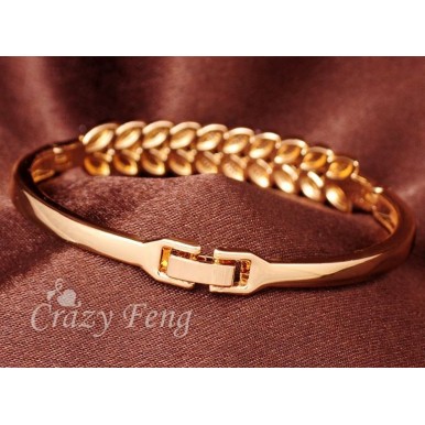 Petal Gold Bracelet for Her