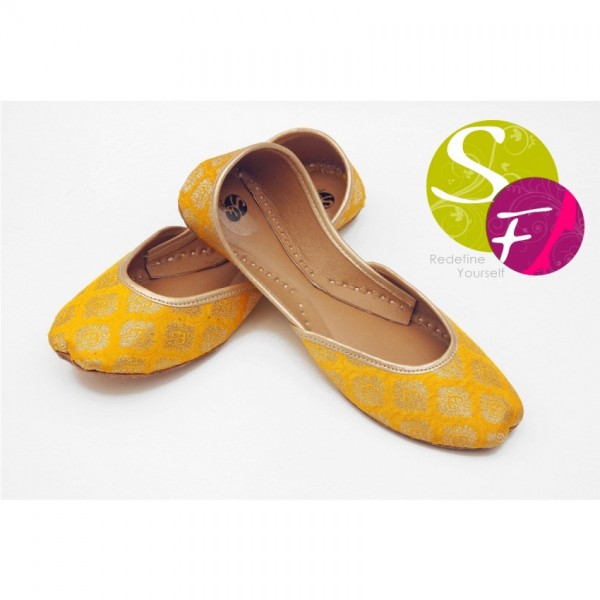 yellow khussa