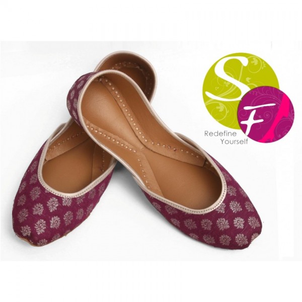 Khussa Style Plain Ladies Shoes in 