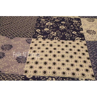 High Quality Bedsheet Blue Square 005