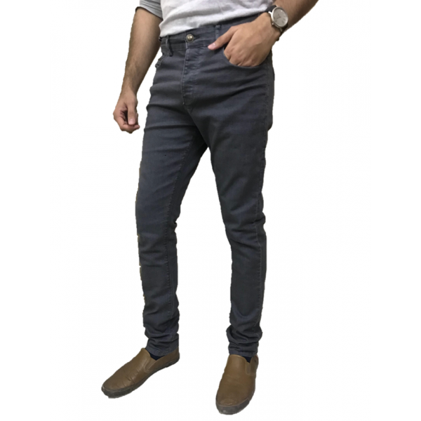 Buy Export Quality Slim Fit Denim Jeans For Men online in Pakistan