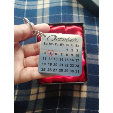 Customized metallic Calendar Keychain 