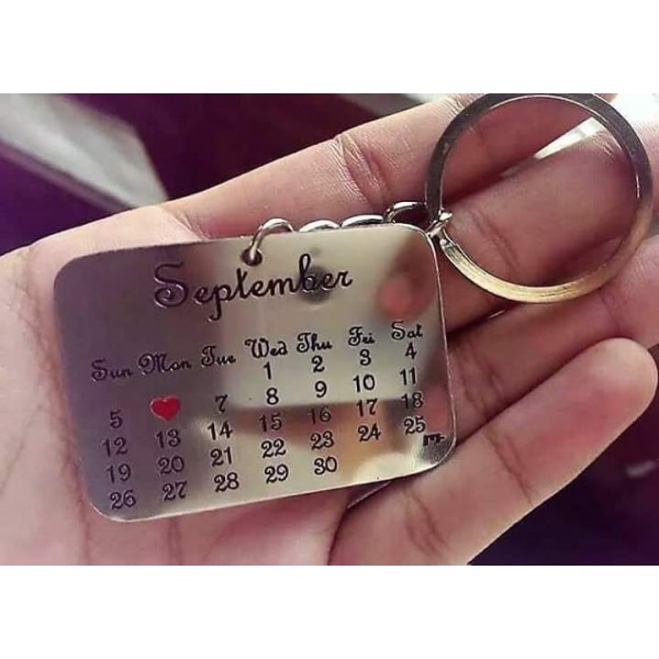Customized metallic Calendar Keychain 