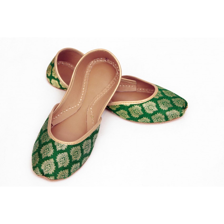 khussa style shoes